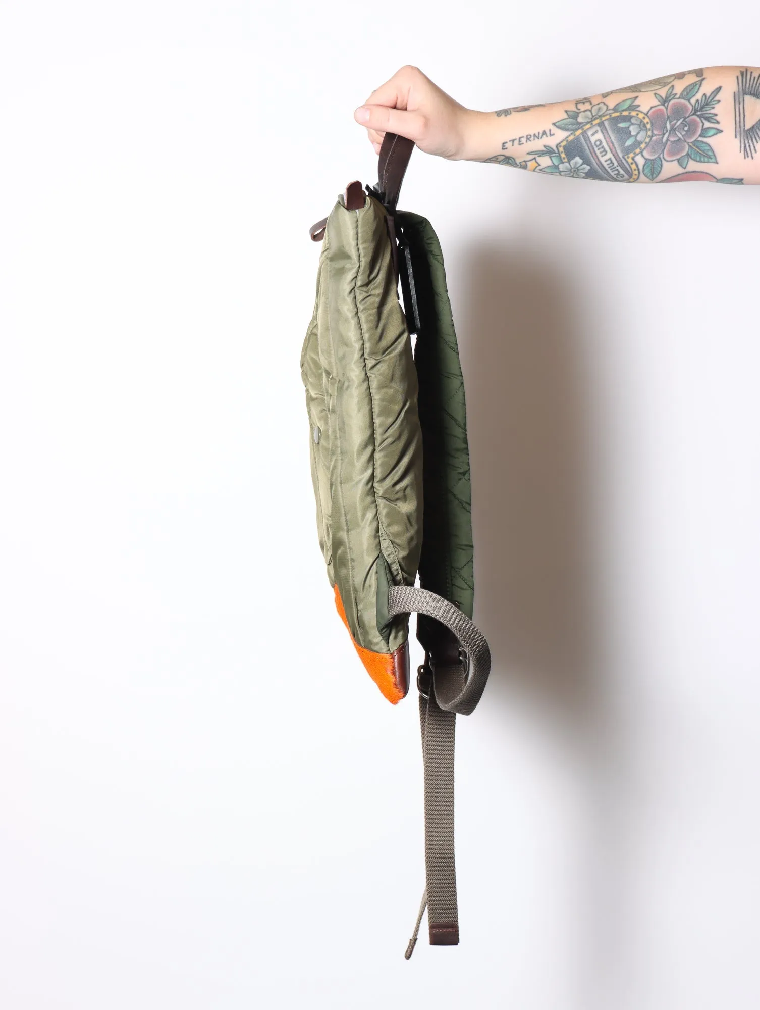 Back Up Flat Bag in Olive by Minnessak