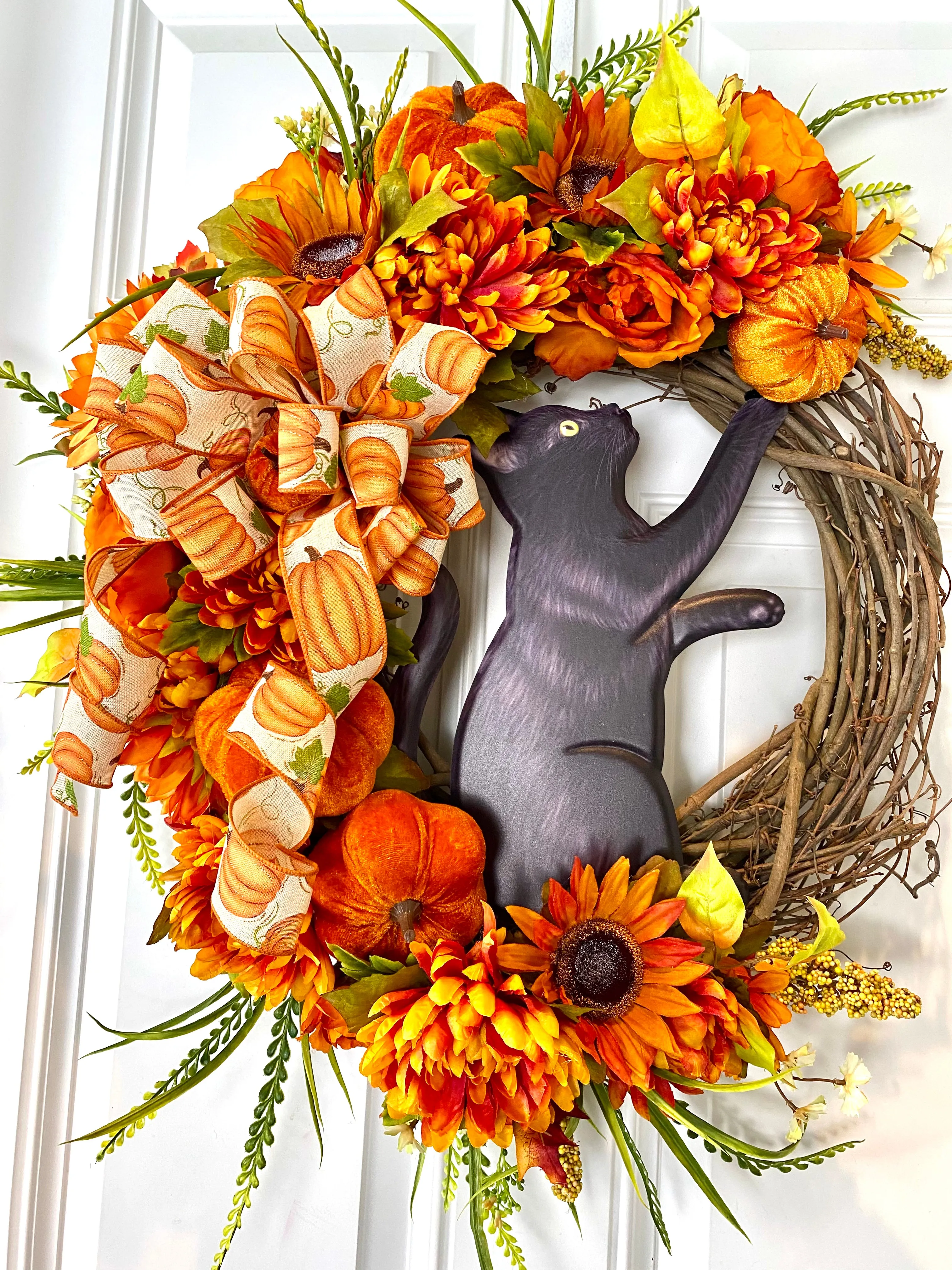 Black Cat Halloween Wreath