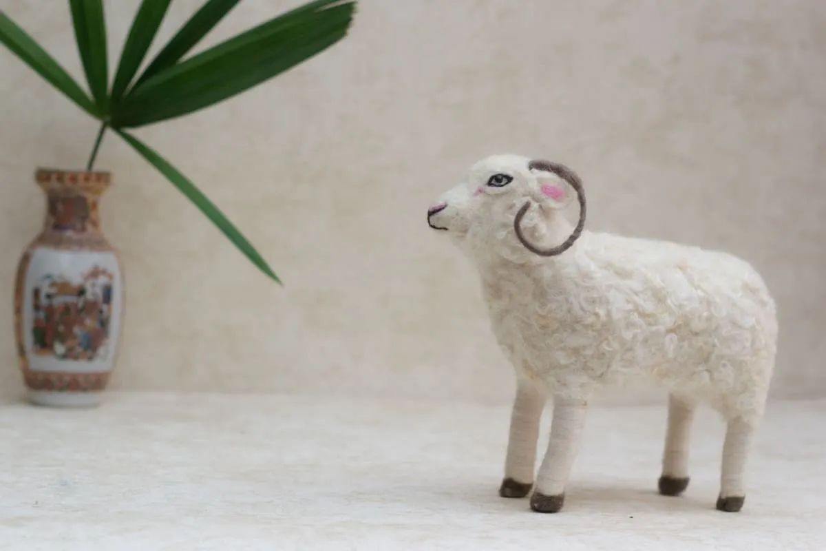 De Kulture Handmade Premium Wool Felt Ram Eco Friendly Needle Felted Stuffed Easter Ornament Ideal for Home Office Party Decoration Holiday Décor,9x3x8 (LWH) Inches