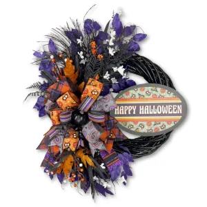 Retro-Inspired Happy Halloween Wreath – Vintage Spooky Decor